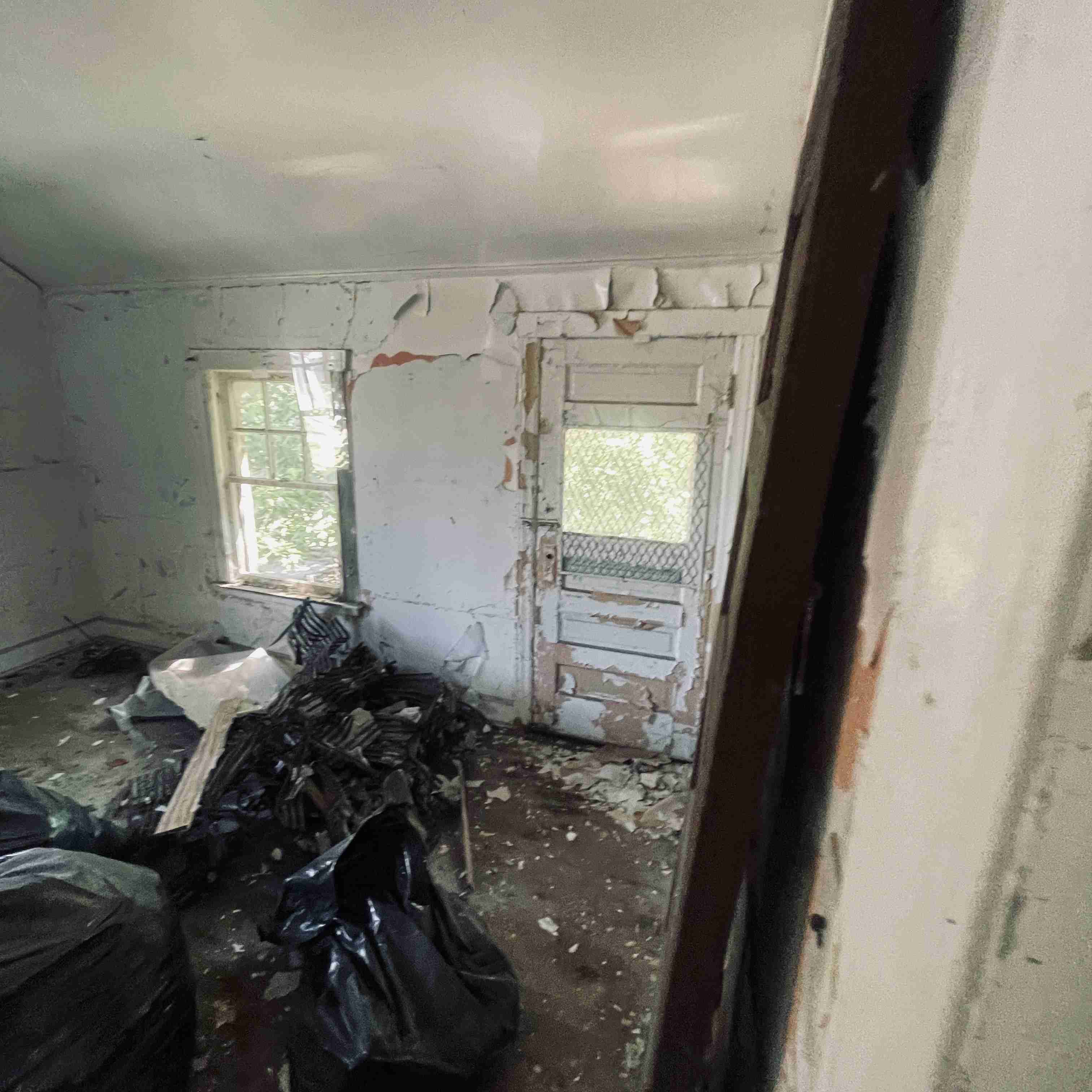 14910 Robson (40).jpg